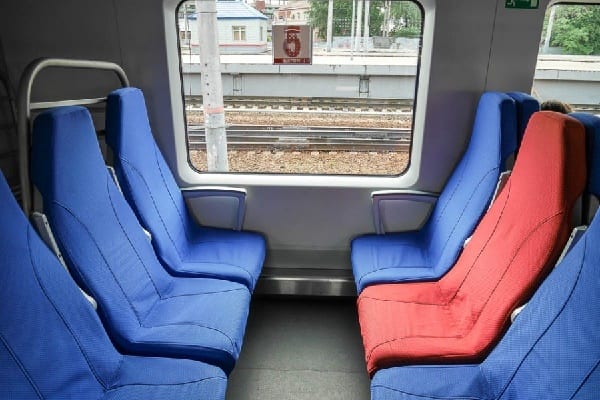 Сидячие места в поезде