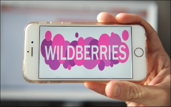 Логотип Wildberries на телефоне