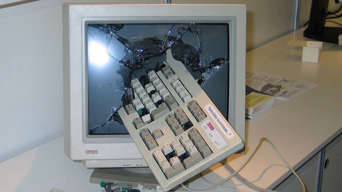 Сломанный компьютер